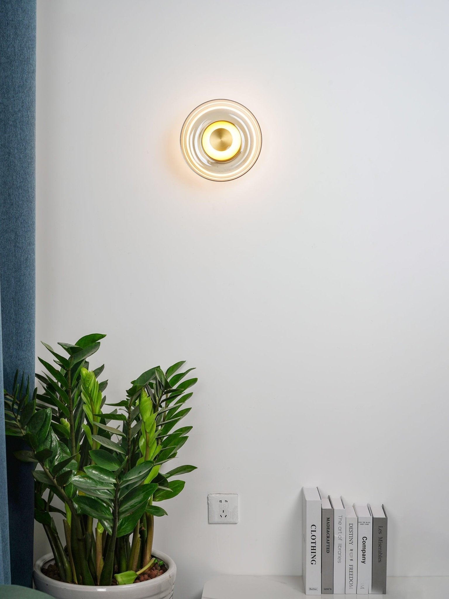 Solara Wall Light, Hardwired Wall Sconce, detail 15