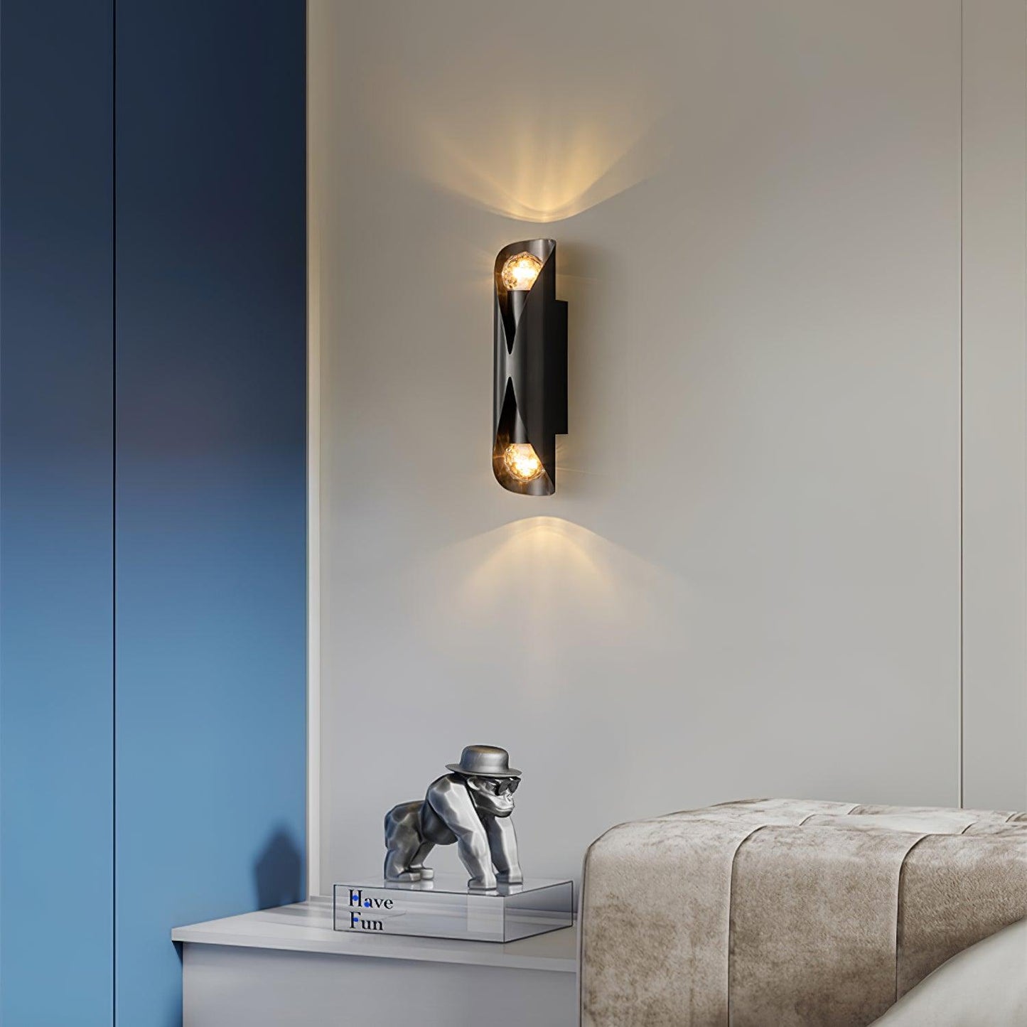 Diamonds Brass Wall Light, Hardwired Wall Sconce, detail 4