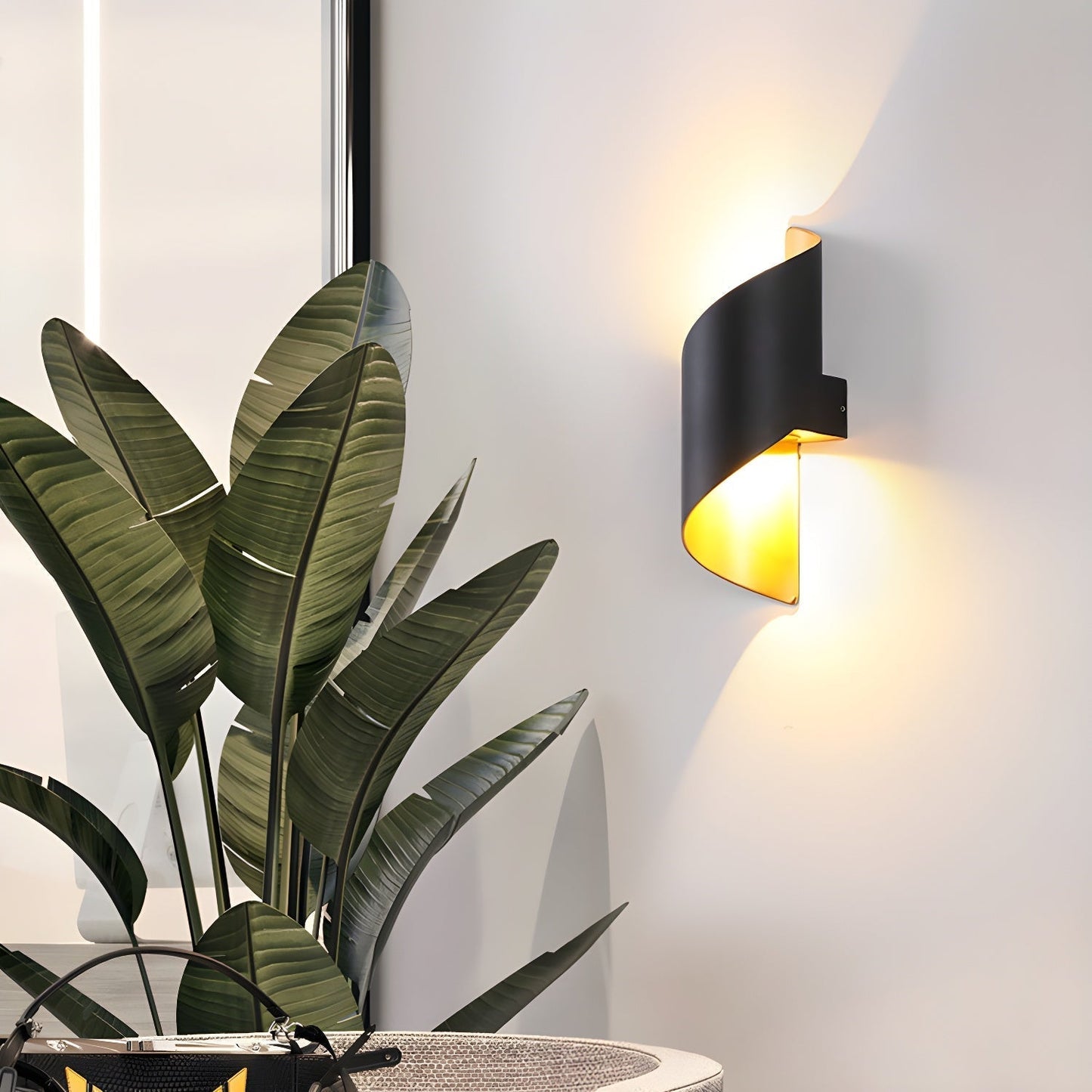 Lila Wall Light, Hardwired Wall Sconce, detail 10