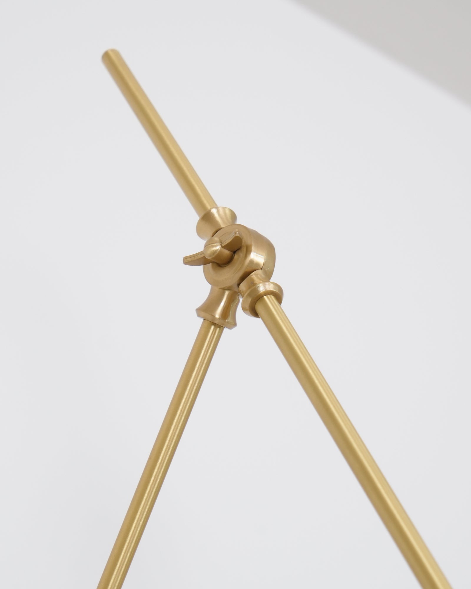 Magari Wall Light - L 74cm x H 66cm Metal, Hardwired Wall Sconce, detail 39