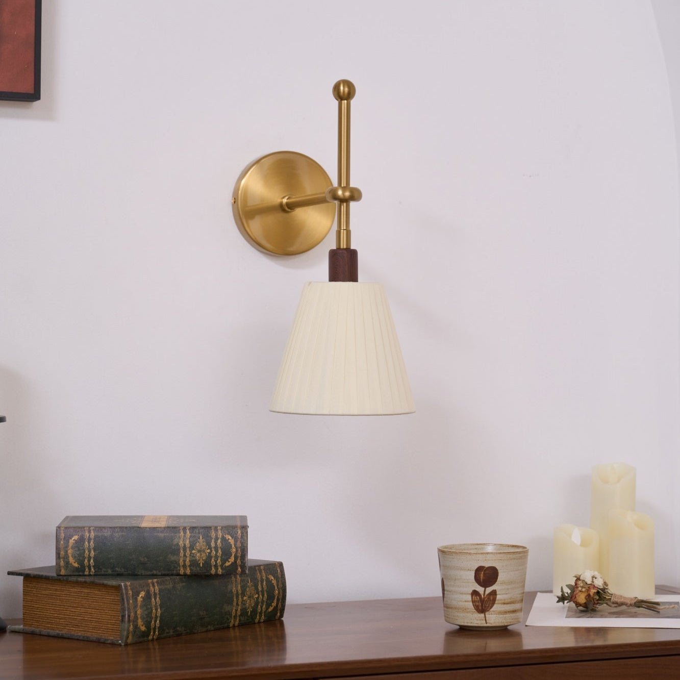 Pleated Fabric Wall Light detail view 4