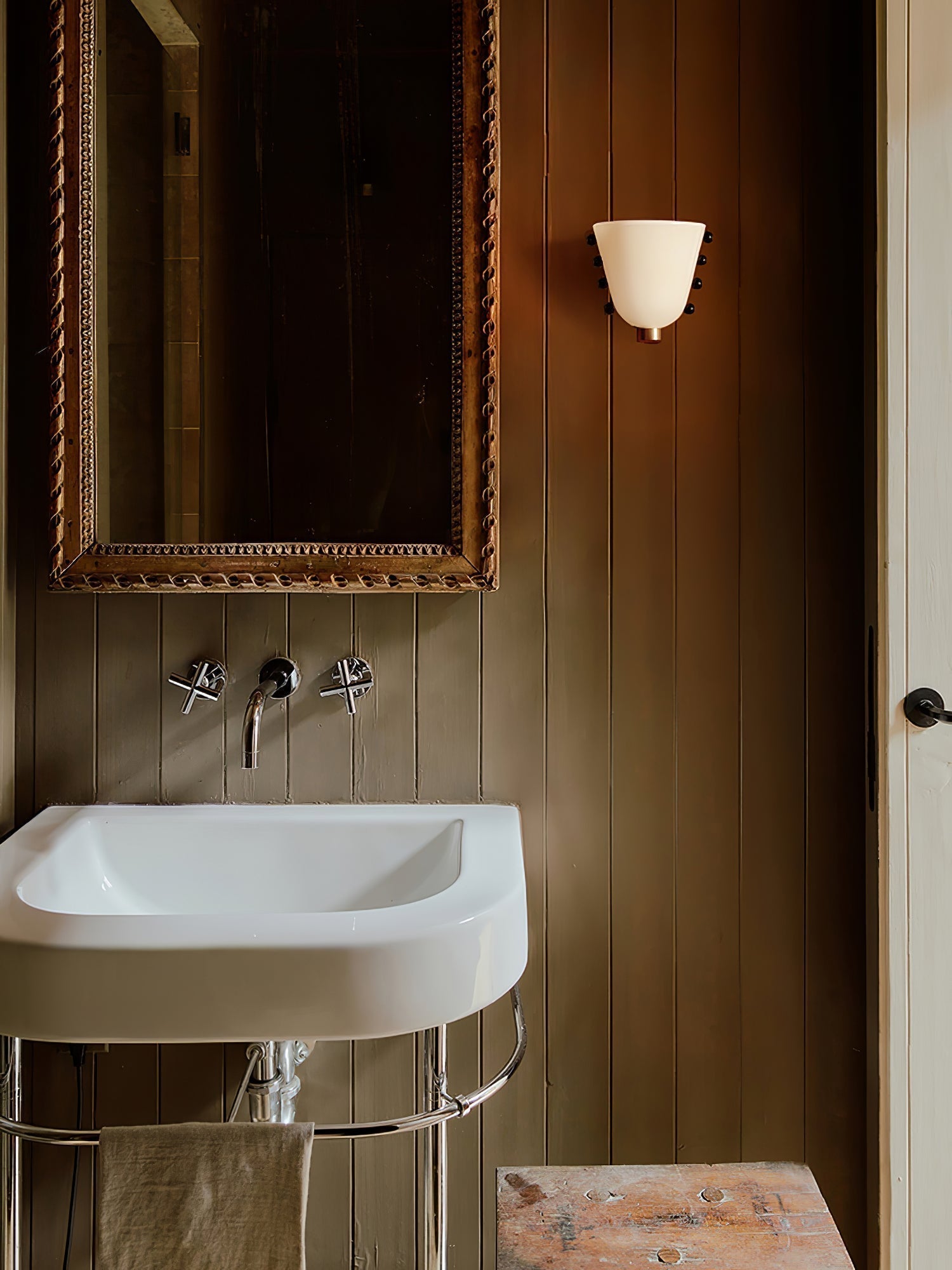 Velora Wall Light, Hardwired Wall Sconce, detail 16