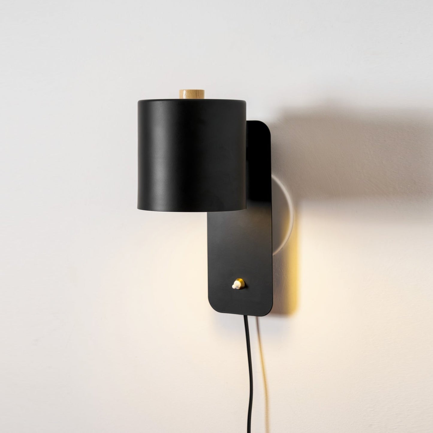 Orbit Plug-in Rotating Wall Light, Plug-In Wall Sconce, detail 32