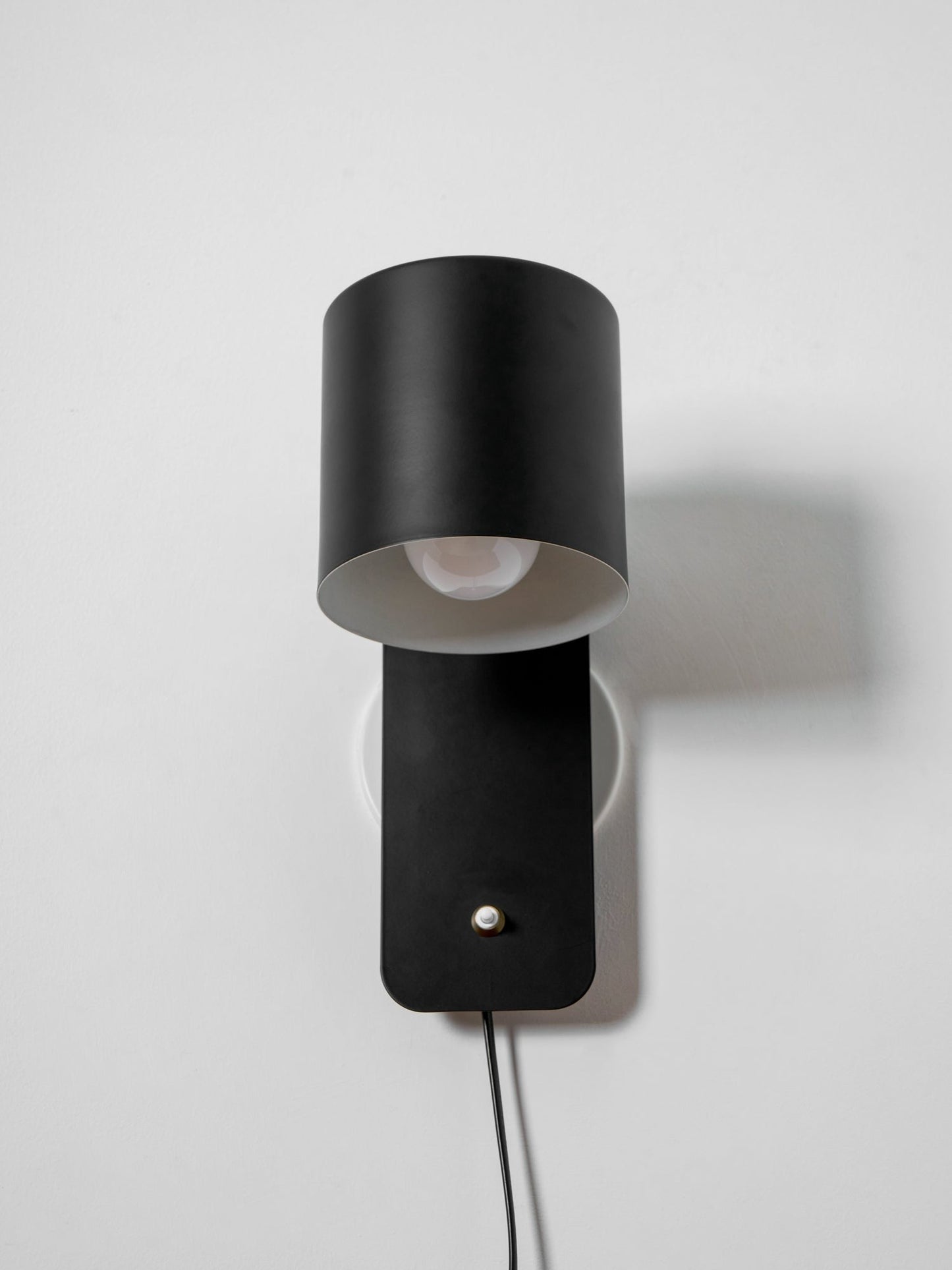 Orbit Plug-in Rotating Wall Light, Plug-In Wall Sconce, detail 34
